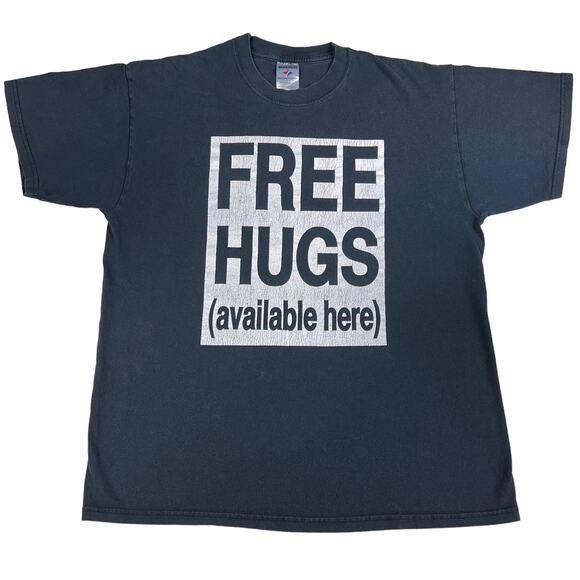 Free Hugs Available Here Tee Shirt Crew Neck Short Sleeve Size Large Black White - Picture 2 of 11